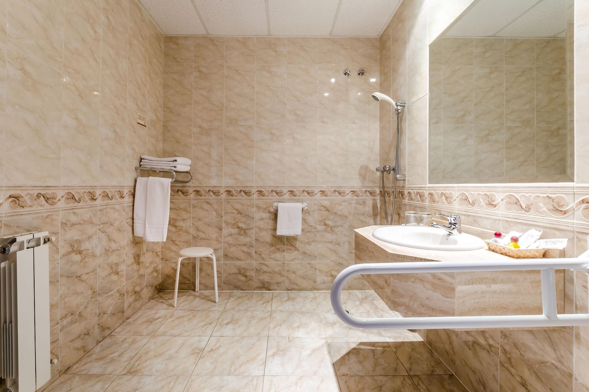 Roma Aurea Hotell Talavera de la Reina Exteriör bild