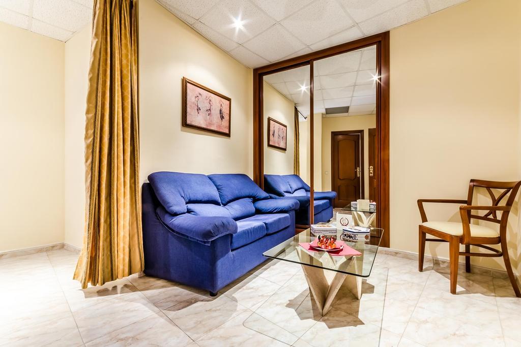 Roma Aurea Hotell Talavera de la Reina Exteriör bild