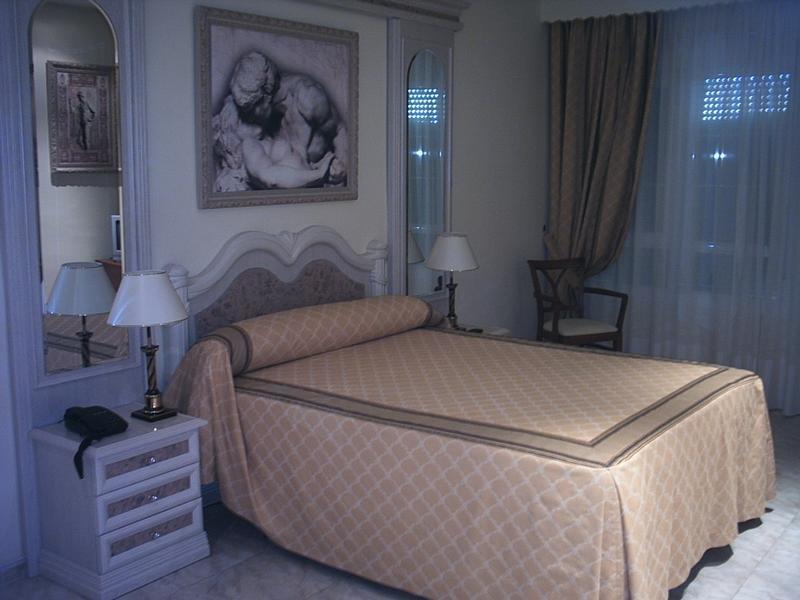Roma Aurea Hotell Talavera de la Reina Exteriör bild